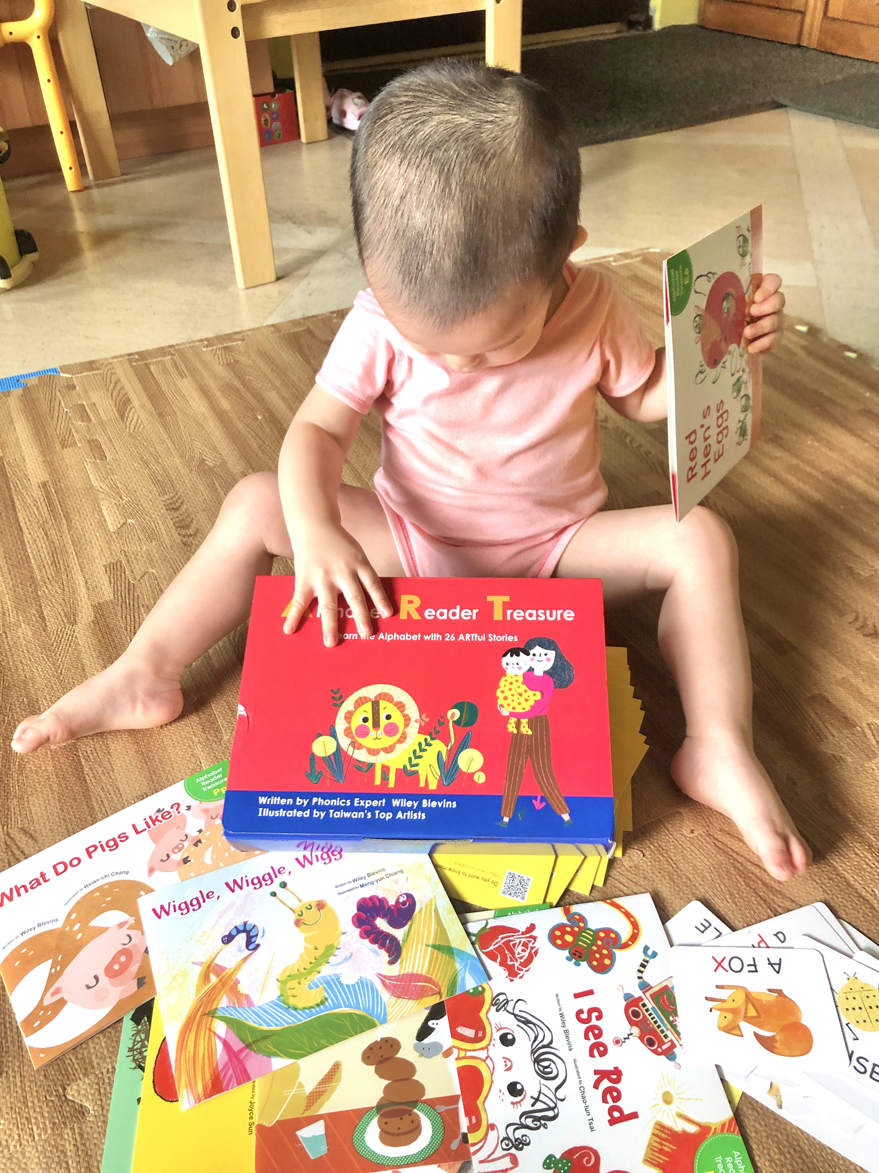 Alphabet Reader Treasure (Mac Kids出版) 集結台灣13位頂尖插畫家的